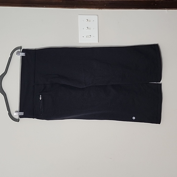 Lululemon Wide Leg Capris Pants Black Size 6 - Picture 4 of 7